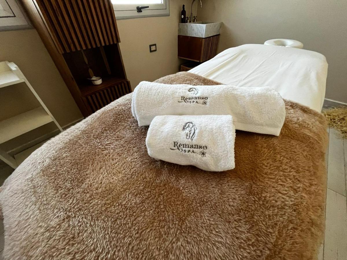 Ht Hotel Deluxe Resort & Spa サンティアゴ・デル・エステロ エクステリア 写真